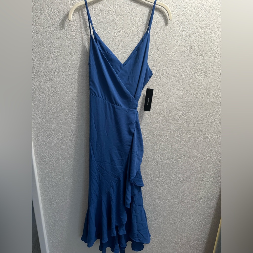 LULUS •NWT• gorgeous blue cross wrap dress